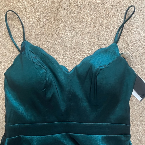 Taffeta prom dress from Dillards - Picture 8 of 8